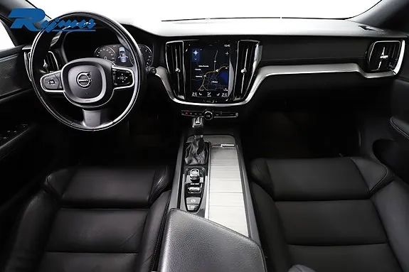 Volvo V60 2019 photo 2