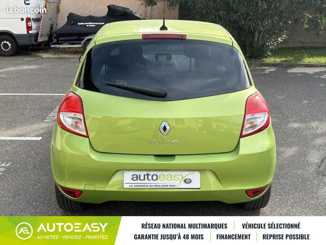 Renault Clio 2011 photo 5