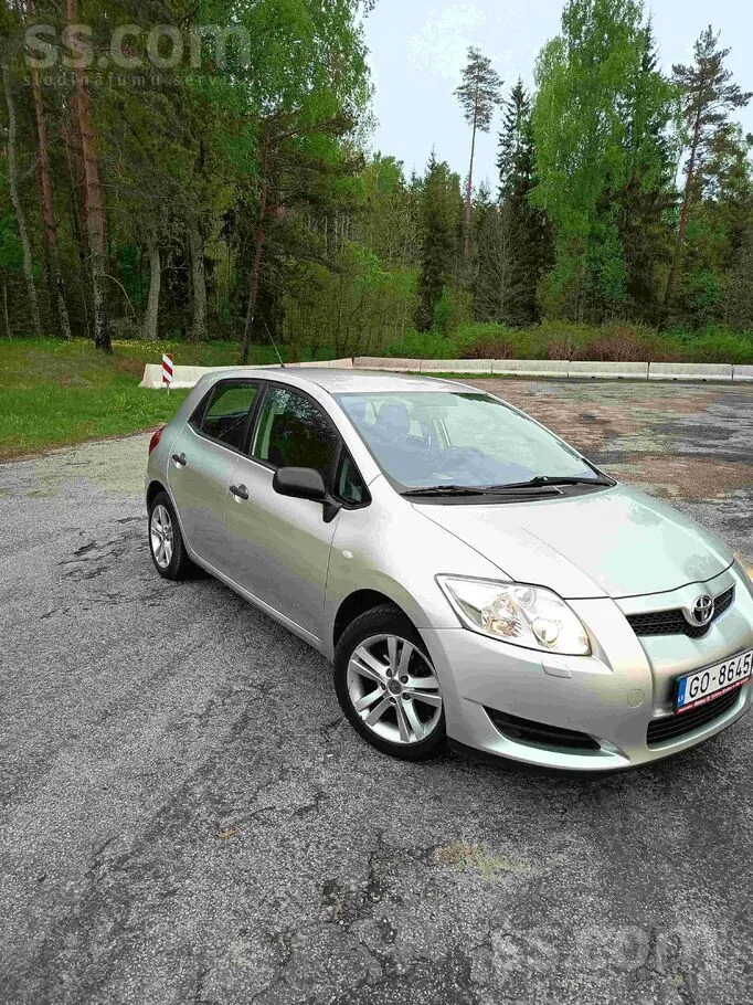 Toyota Auris 2007 photo 2