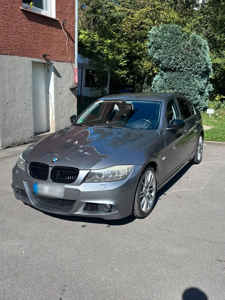 BMW E90