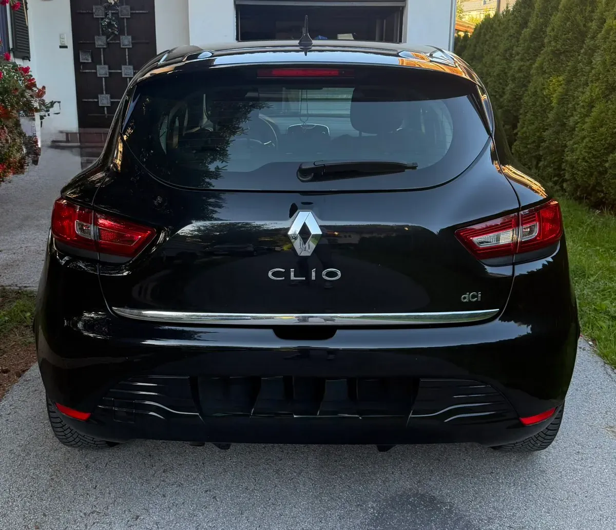 Renault Clio 2014 photo 2