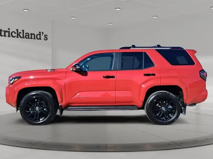 Toyota 4Runner 2026 photo 3