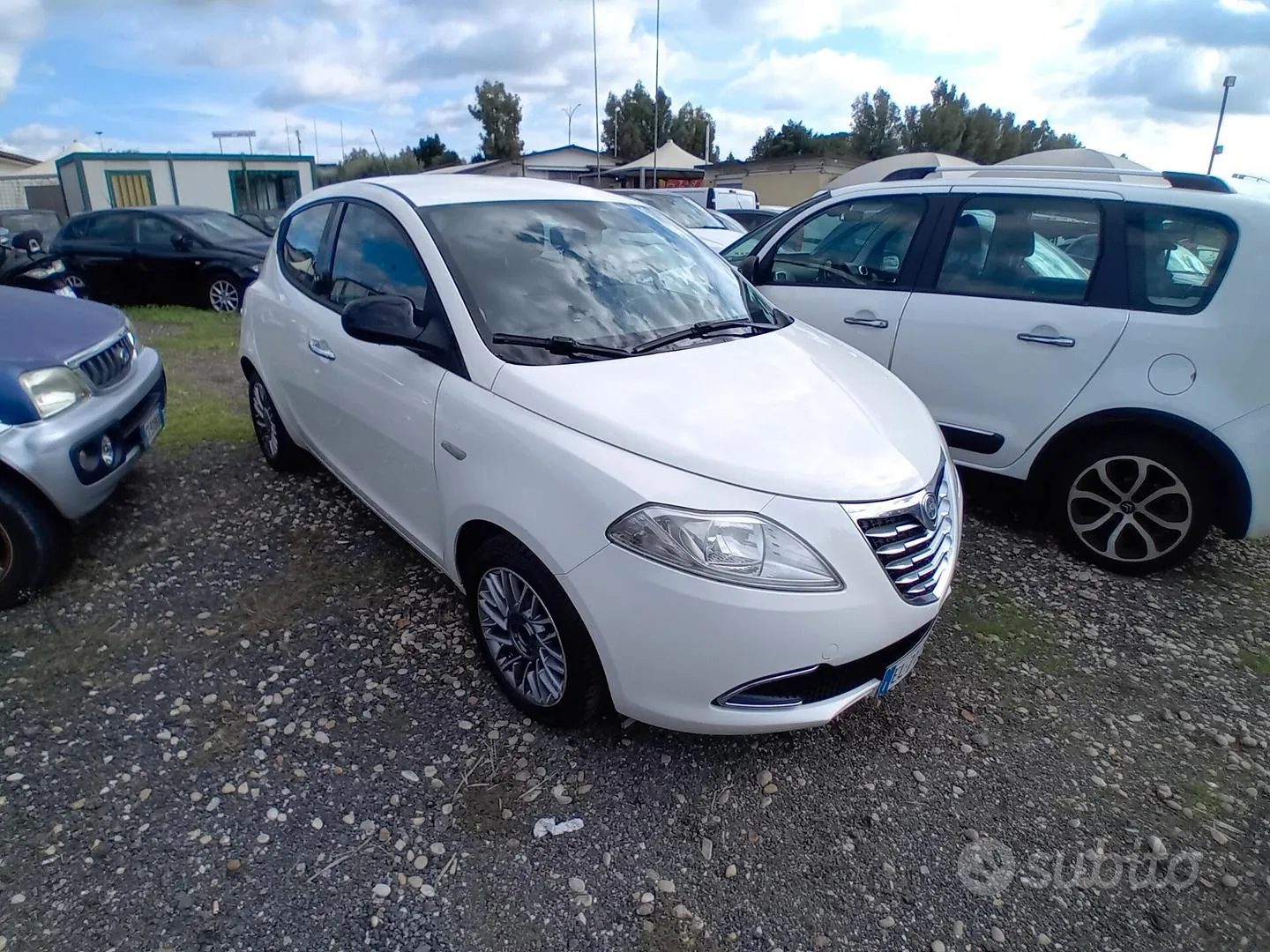 Lancia Ypsilon