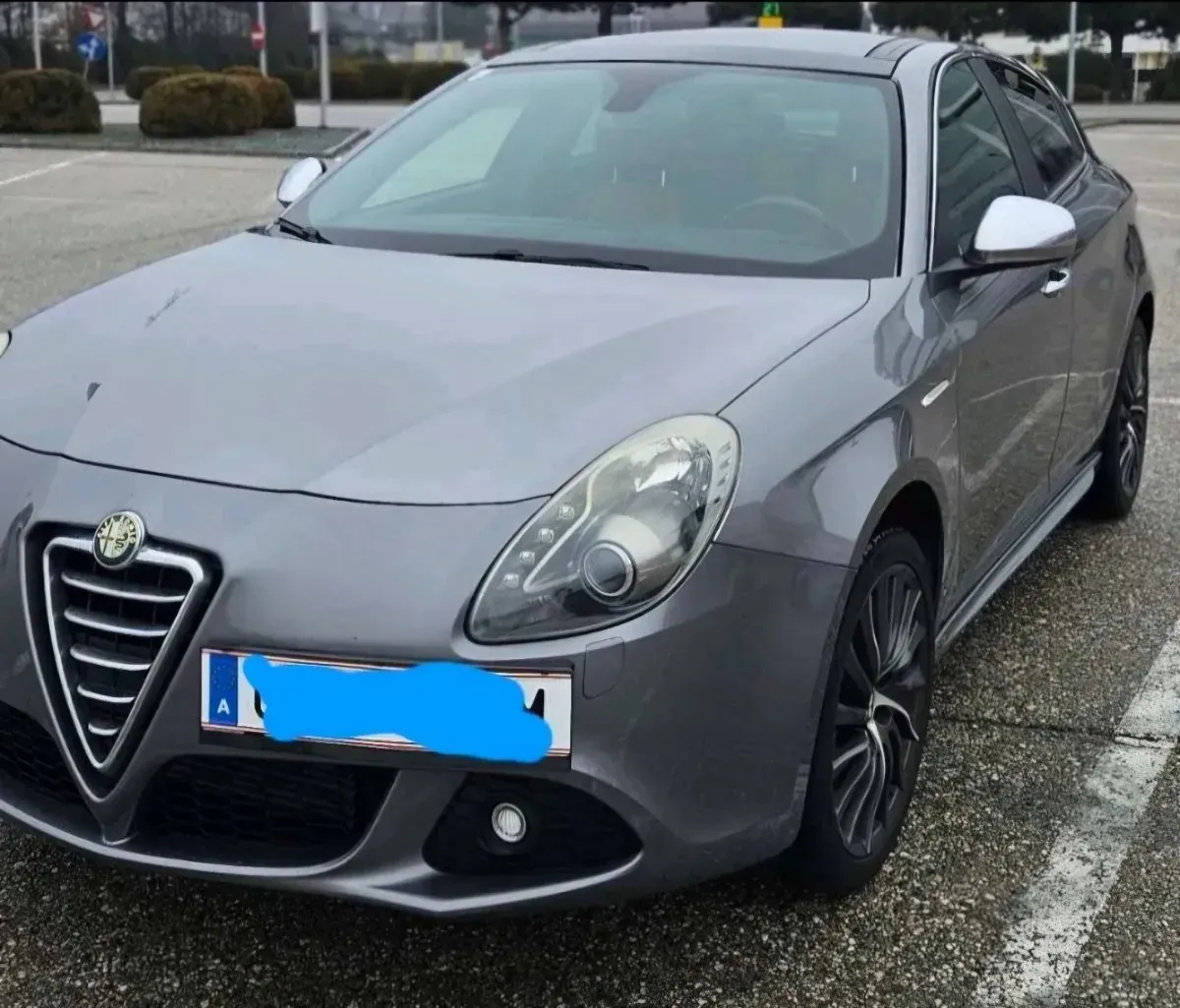 Alfa Romeo Giulietta 2014 photo 3