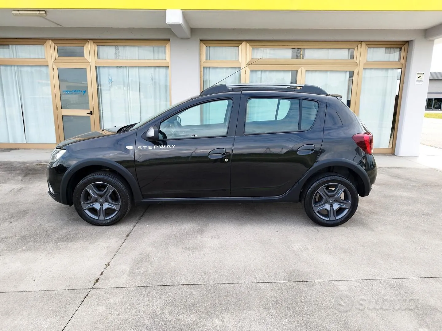 Dacia Sandero 2018 photo 2