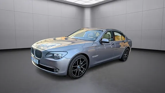 BMW 730