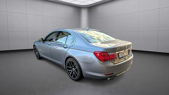 BMW 730 2012 photo 3