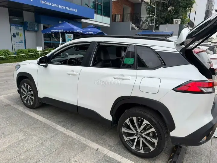 Toyota Corolla Cross 2025 photo 4