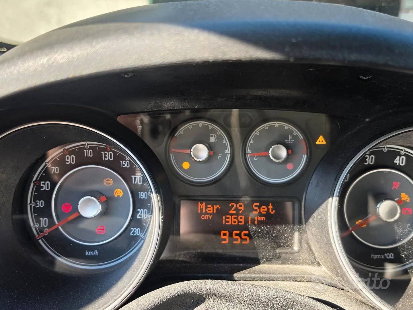 Fiat Punto 2011 photo 4