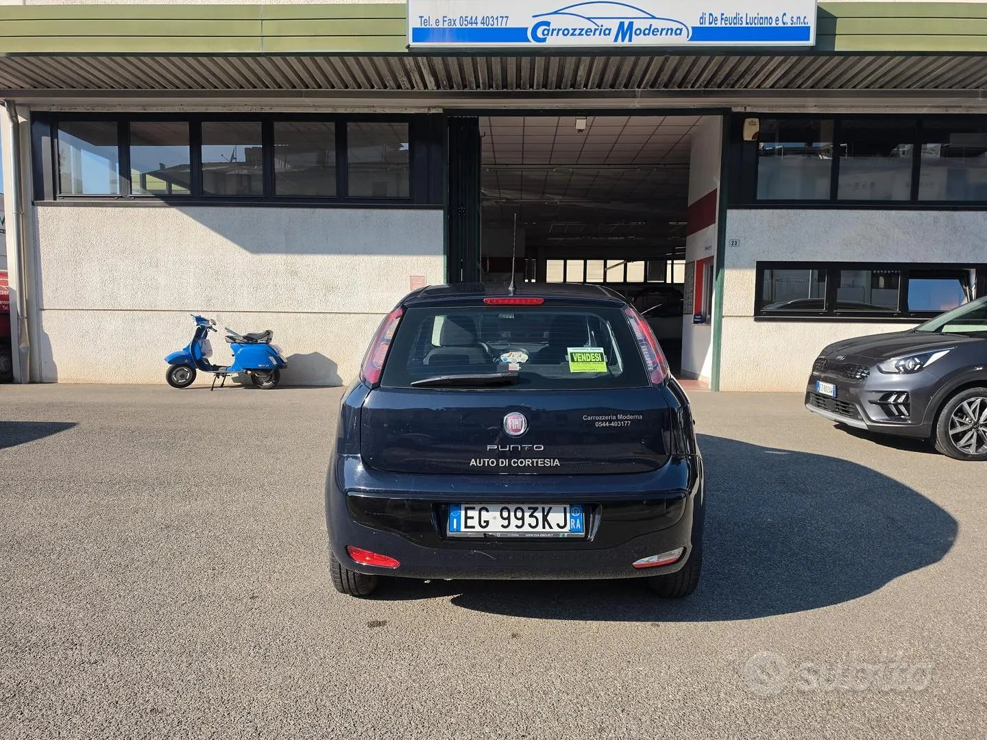 Fiat Punto 2011 photo 2