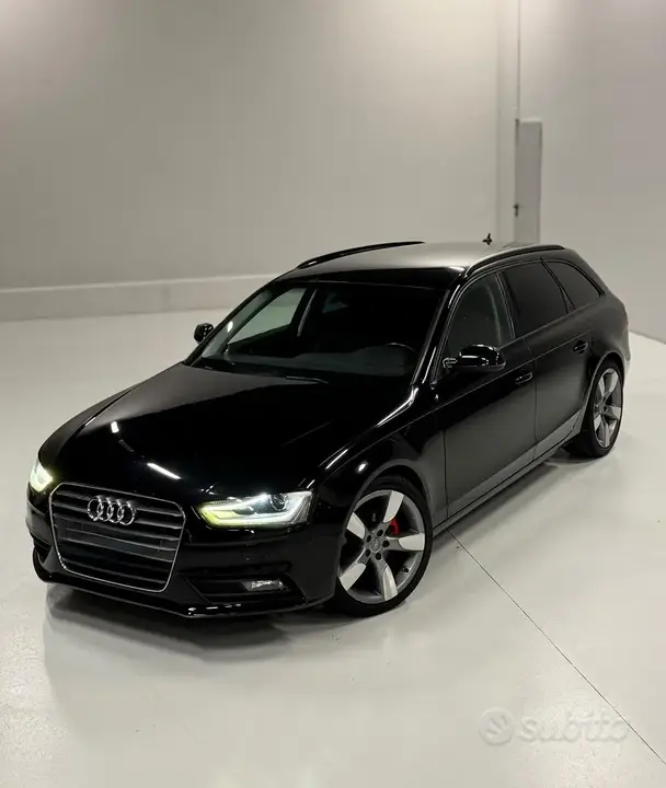 Audi A4 2013 photo 2