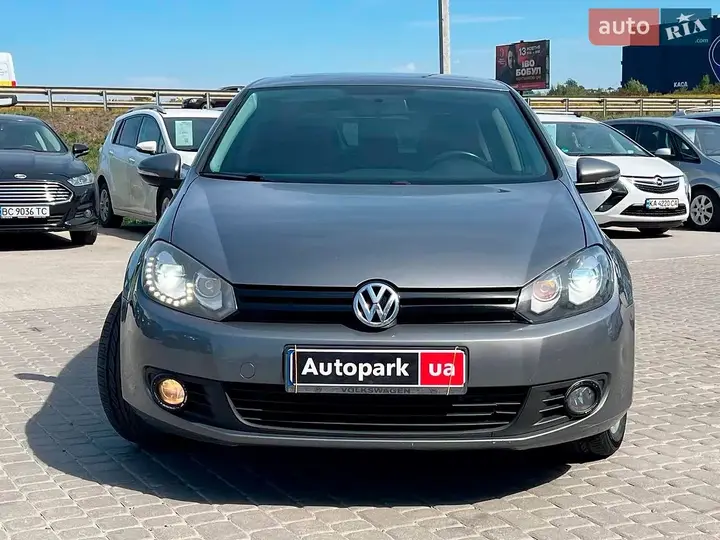 Volkswagen Golf 2011 photo 2