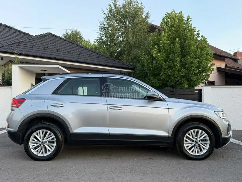 Volkswagen T-Roc 2023 photo 4