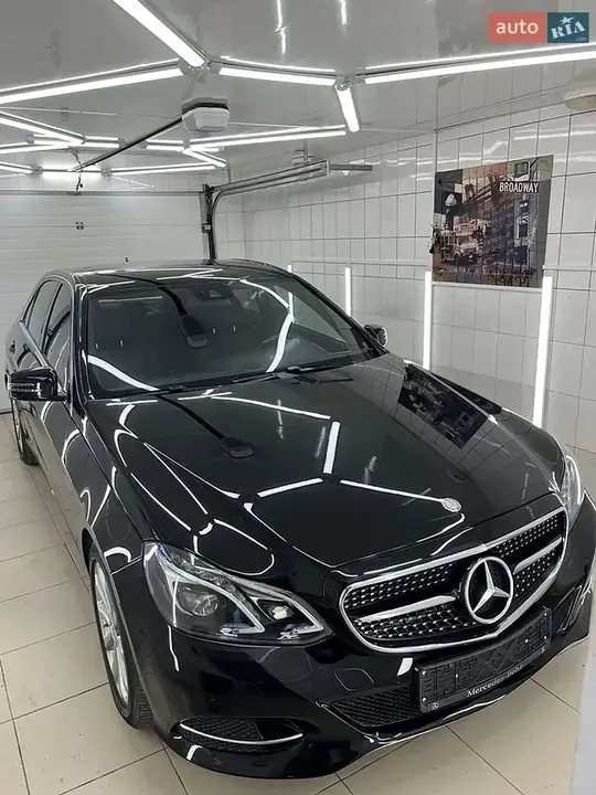 Mercedes-Benz E-Class 2014 photo 2
