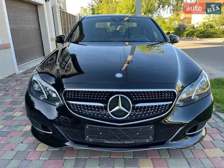 Mercedes-Benz E-Class 2014 photo 4