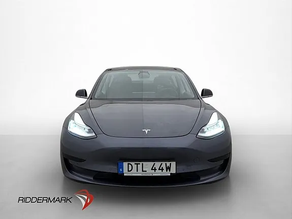 Tesla Model 3 2020 photo 3