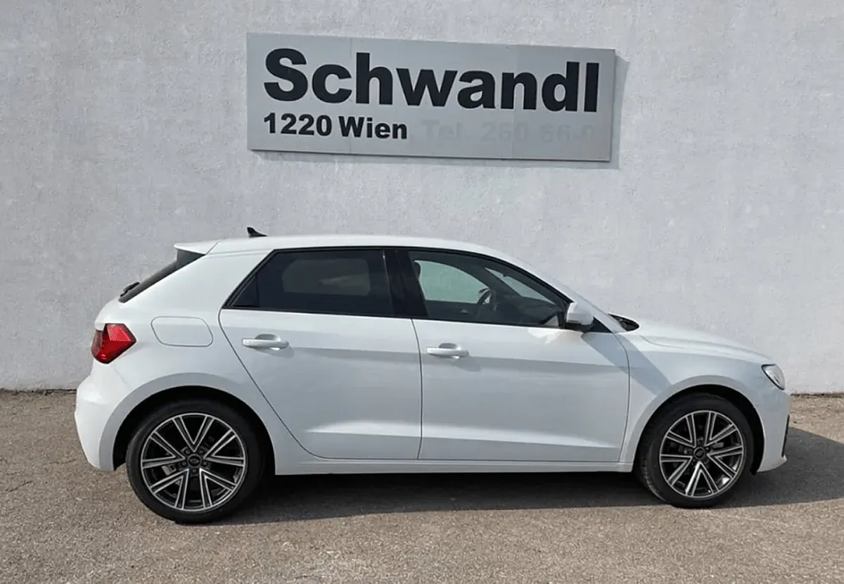 Audi A1 2026 photo 2
