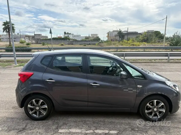Hyundai Ix20 2017 photo 4