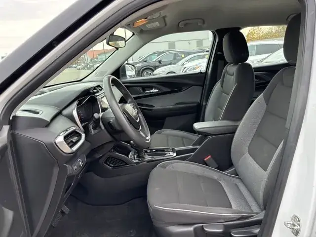 Chevrolet Trailblazer 2022 photo 3