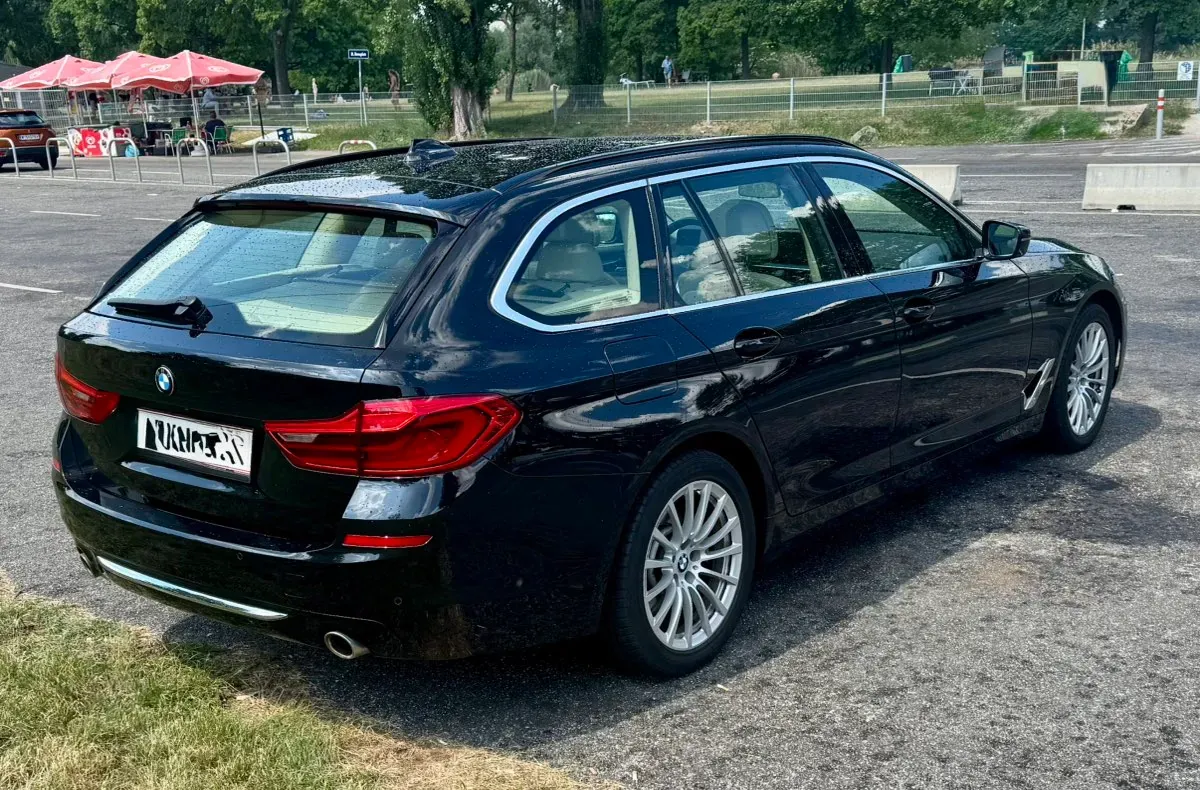 BMW 5 Series 2018 photo 3