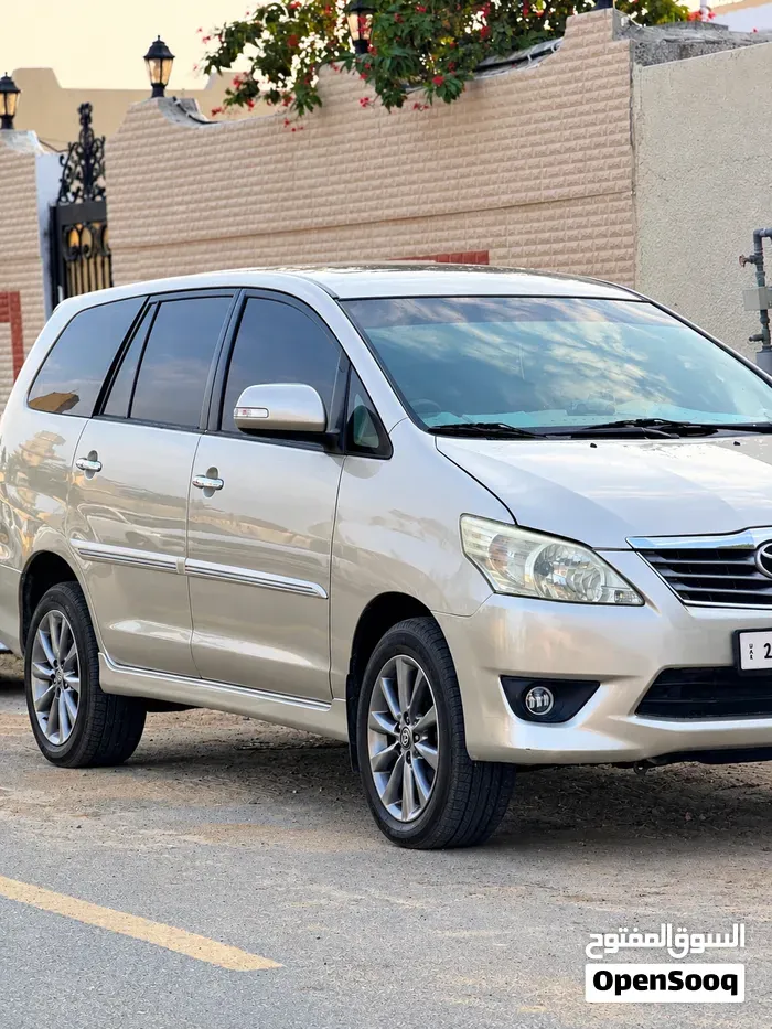 Toyota Innova 2006 photo 5