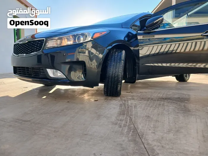 Kia Forte 2017 photo 2