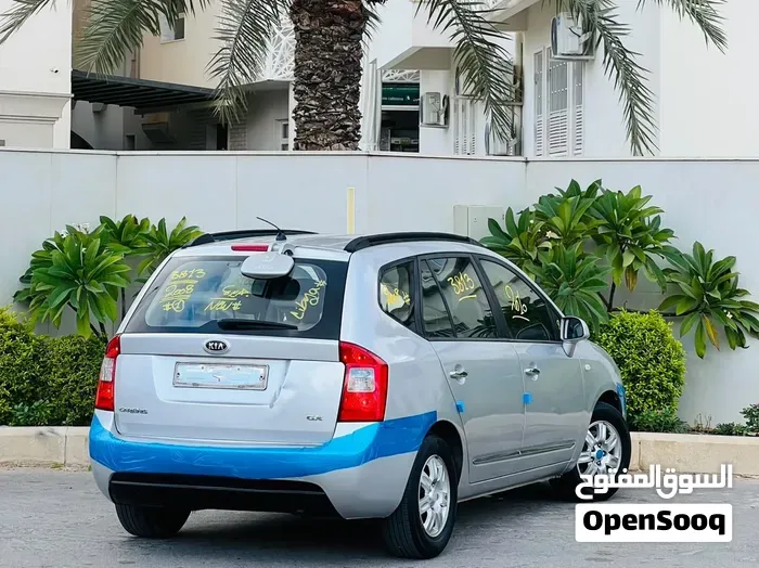 Kia Carens 2009 photo 3