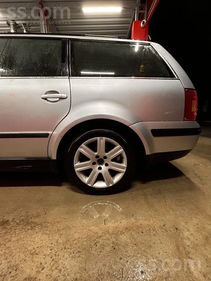 Volkswagen Passat 2002 photo 4