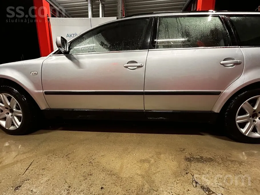 Volkswagen Passat 2002 photo 5