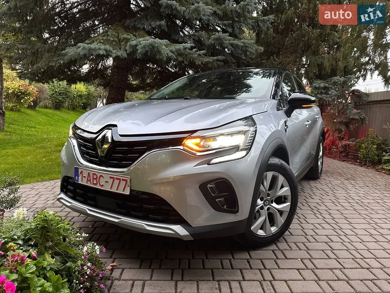 Renault Captur 2022 photo 4