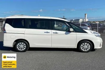 Nissan Serena 2017 photo 4