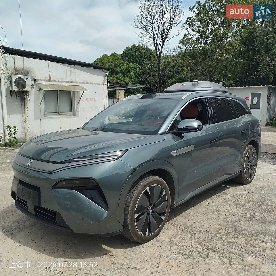 BYD Tang L