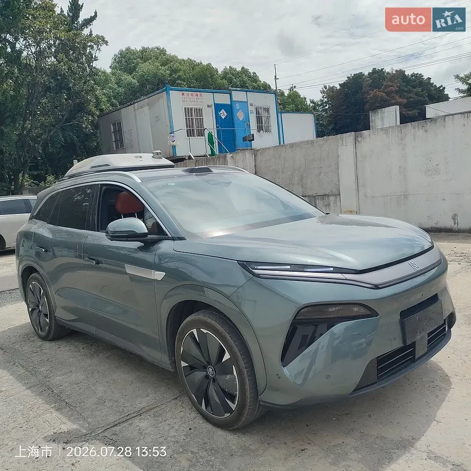 BYD Tang L 2025 photo 4