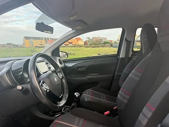 Peugeot 108 2016 photo 5