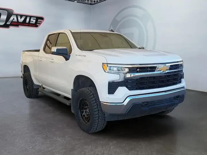Chevrolet Silverado 1500 2024 photo 2