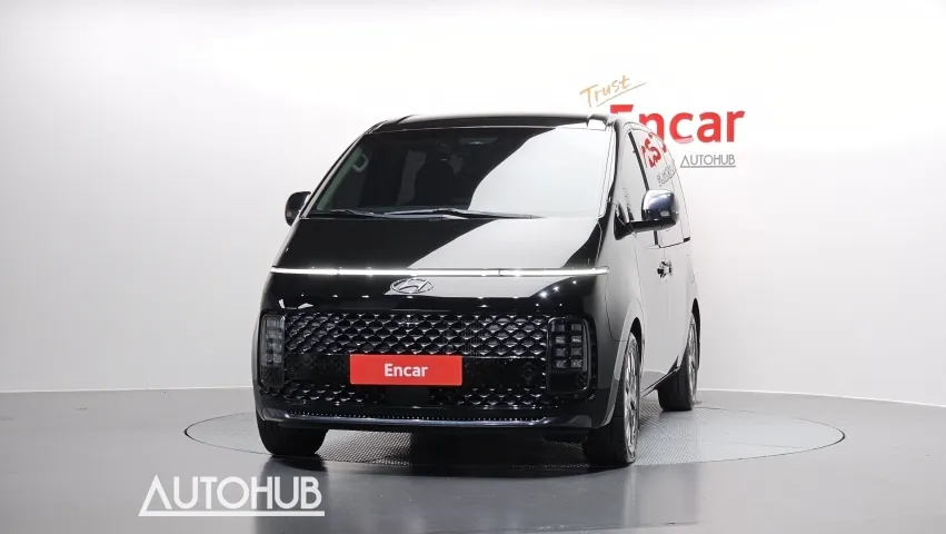 Hyundai Staria 2023 photo 3
