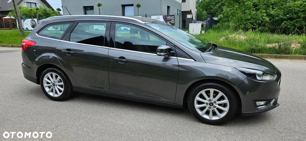 Ford Focus 2018 photo 2