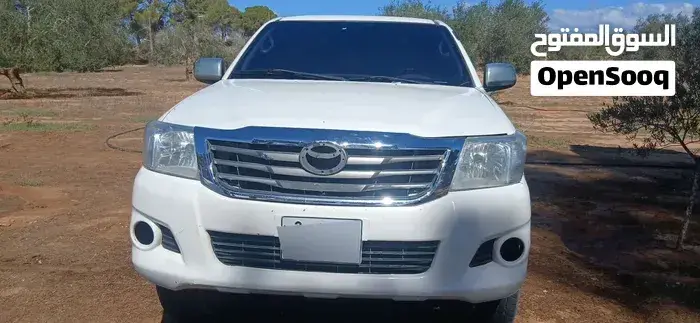 Toyota Hilux 2010 photo 2