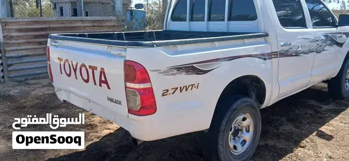 Toyota Hilux 2010 photo 4