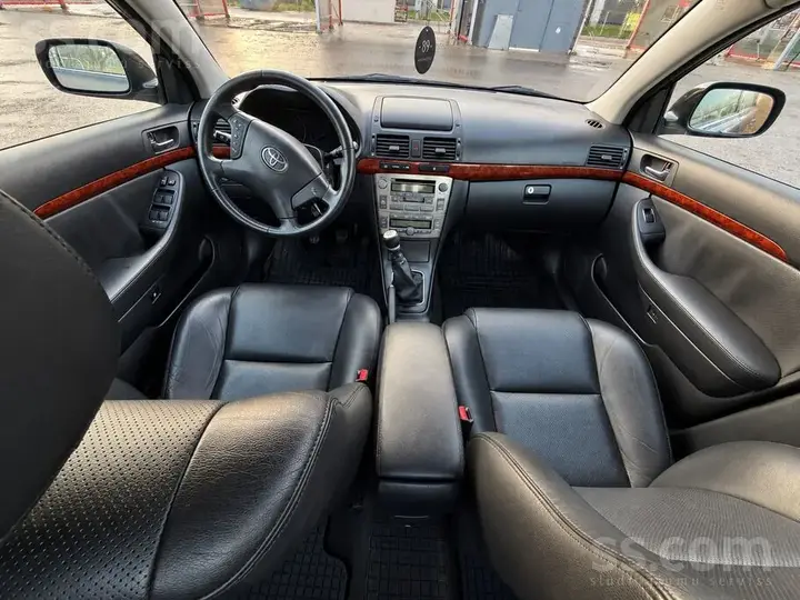 Toyota Avensis 2005 photo 5
