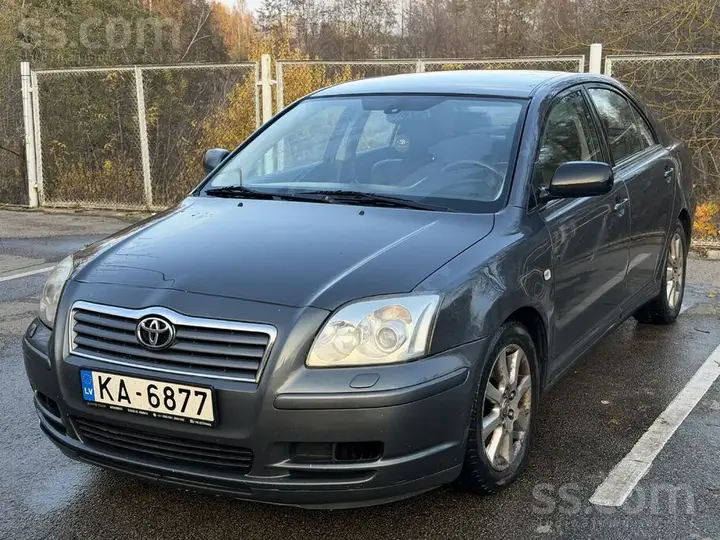 Toyota Avensis 2005 photo 2