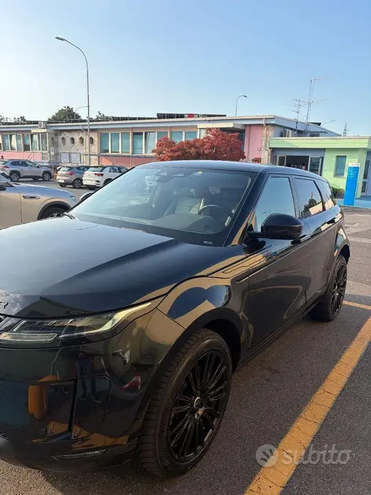 Land Rover Range Rover Evoque 2021 photo 3