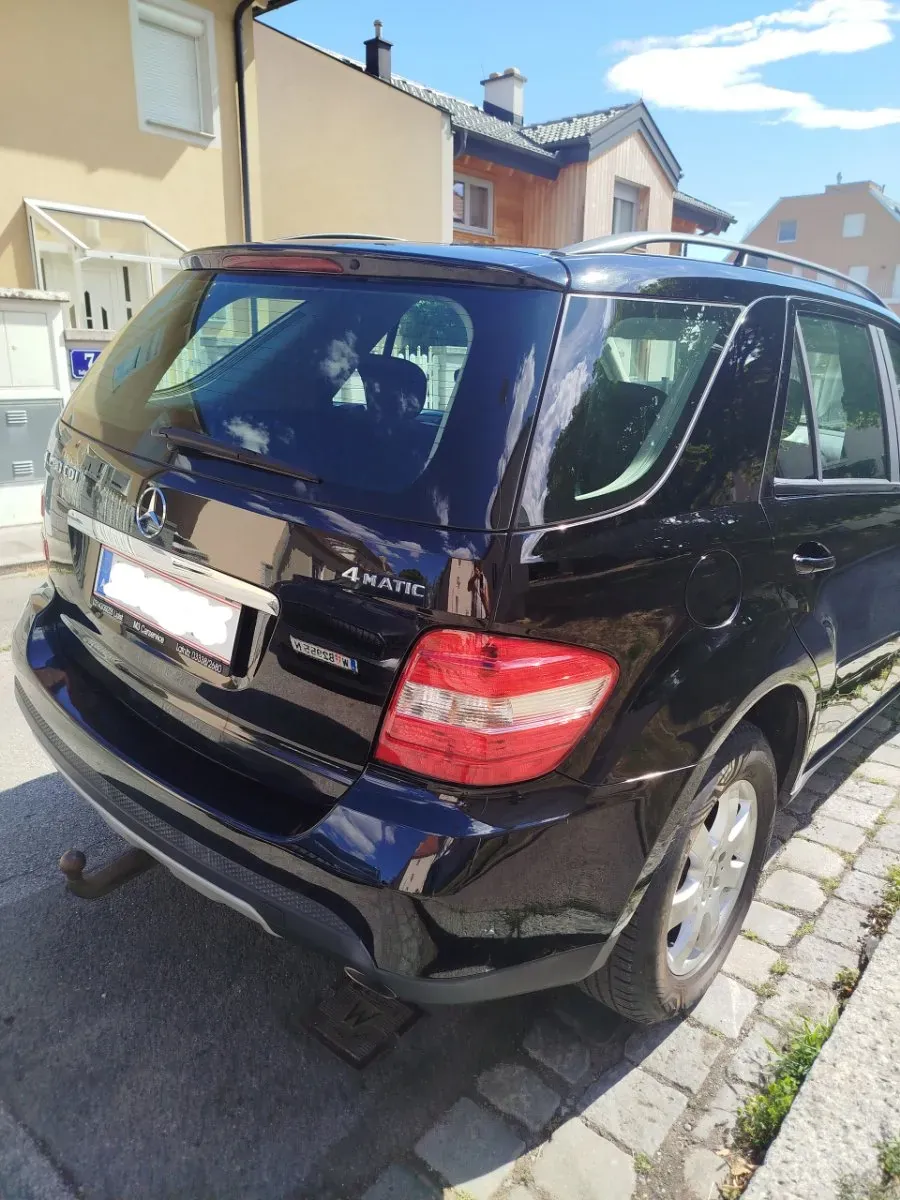 Mercedes-Benz M-Class 2007 photo 2