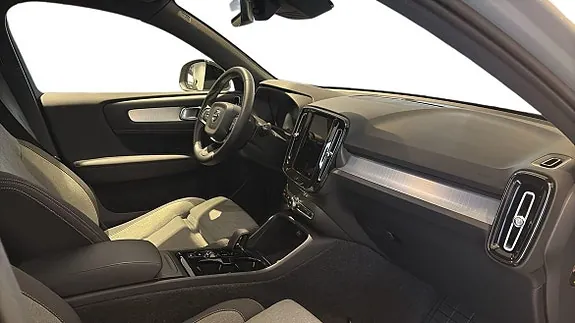 Volvo Xc40 2025 photo 4