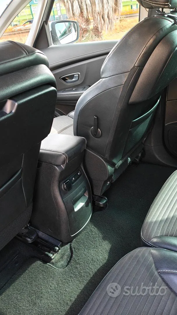 Renault Scenic 2018 photo 3