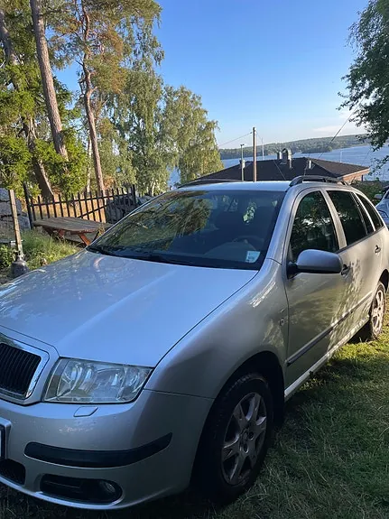 Skoda Fabia 2006 photo 2
