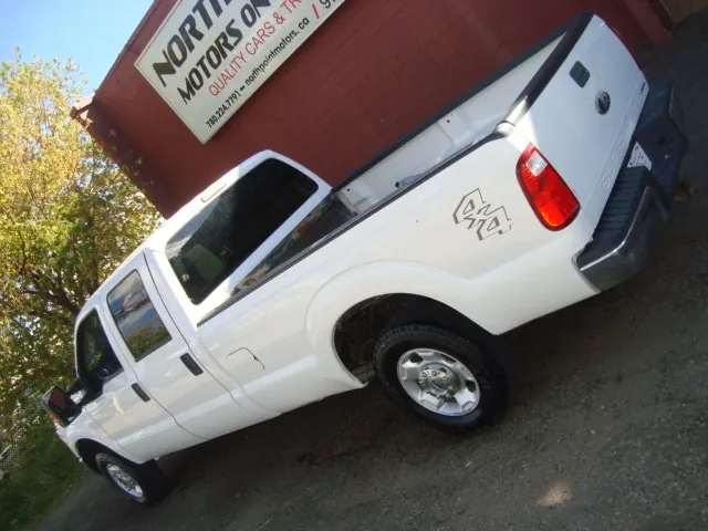 Ford Super Duty F-250 2012 photo 2