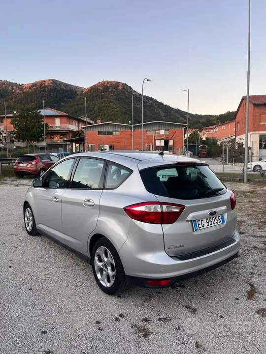 Ford C-Max 2011 photo 5