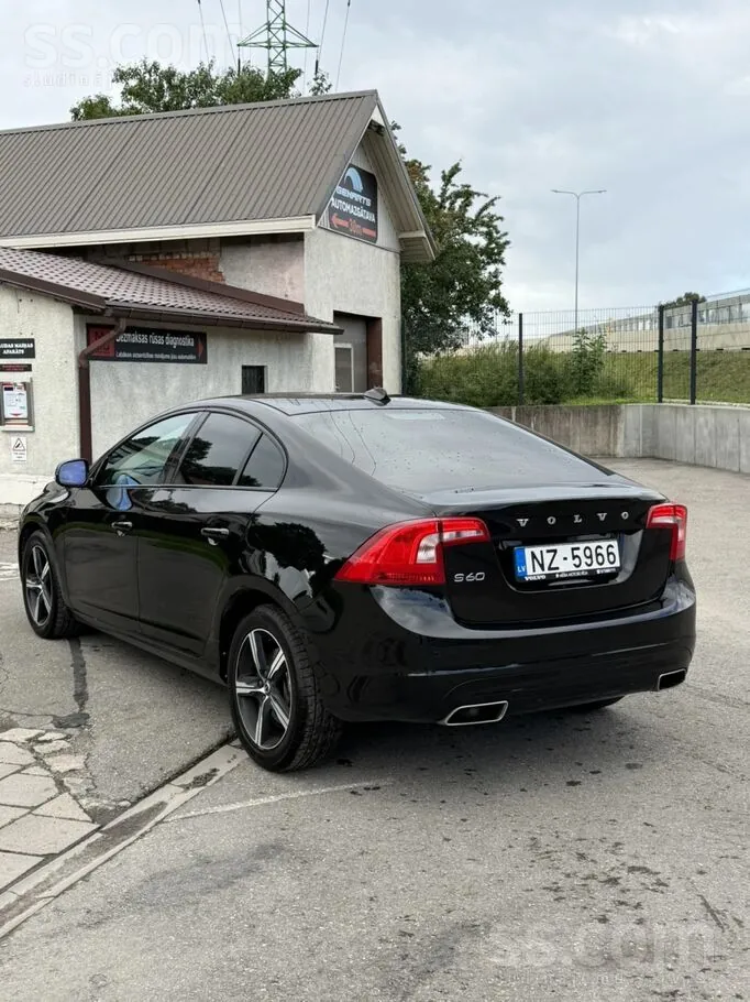 Volvo S60 2017 photo 4
