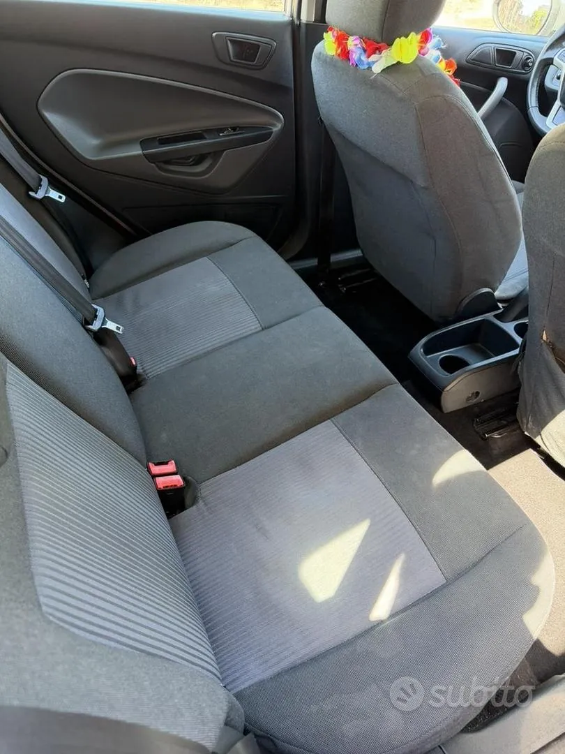 Ford Fiesta 2011 photo 5